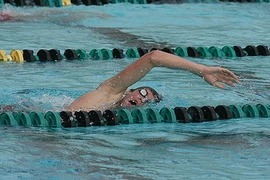 Bơi lội tốt cho người lớn tuổi bị tăng huyết áp