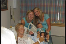 Kỳ lạ bà sinh ra... cháu