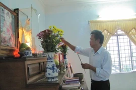 Rợn cảnh người trần và “cõi âm” sống một nhà