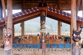 Khám phá những mặt nạ ma thuật của người Cơ Tu