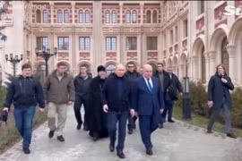 Tổng thống Nga Vladimir Putin bất ngờ đến thăm Crimea