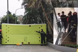 Cảnh sát cứu nạn an toàn bé gái có dấu hiệu bất thường đứng trên ban công tầng 15 chung cư