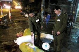 Nội tạng động vật được vận chuyển bằng xe khách chất lượng cao