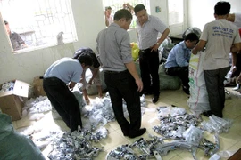 Sen vòi Trung Quốc lắp ráp lại thành sen vòi nhãn hiệu nổi tiếng