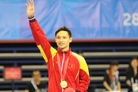 Phương Thành giành HCV thể dục dụng cụ