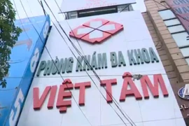 Tạm đình chỉ phòng khám y học cổ truyền có bác sĩ Trung Quốc