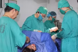 Thai phụ suýt tử vong vì tự phá thai bằng thuốc