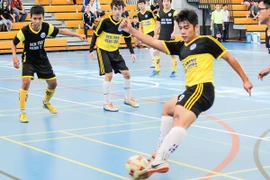 16 trường đại học tham gia giải bóng đá Futsal RMIT 2016