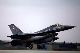 Thổ Nhĩ Kỳ bắn hạ máy bay Syria vi phạm không phận