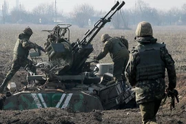 Ukraine chịu sức ép phải triển khai vũ khí hạng nặng tới Donbass