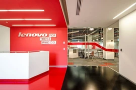 Lenovo bán được triệu smartphone: Chỉ sau Apple và Samsung