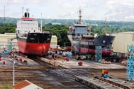 Philippines cải tạo tàu Trung Quốc thành tàu chở dầu cho hải quân