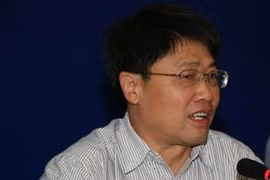 Trung Quốc: Nhận lời chơi golf, cựu quan chức môi trường bị truy tố