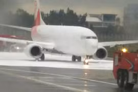 Trung Quốc: Chữa cháy nhầm máy bay, thiệt hại 19 triệu USD