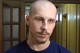 Ẩu đả trong cuộc họp, một quan chức Ukraine bị cắn đứt tai 