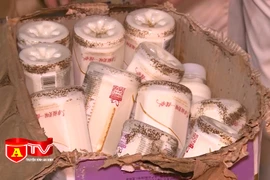 Phát hiện hơn 10.000 chai sữa chua không rõ nguồn gốc