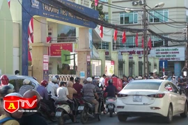 Giải pháp cho tình trạng ùn tắc giao thông cổng các trường học