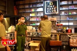 Tạm giữ hơn 1000 sản phẩm thuốc lá điện tử không hóa đơn chứng từ