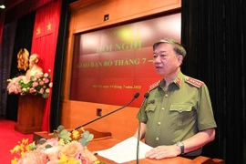 Cảnh sát nhân dân phát huy truyền thống vẻ vang, xây dựng lực lượng trong sạch, vững mạnh, hoàn thành xuất sắc mọi nhiệm vụ