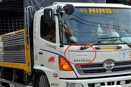 Tìm người liên quan