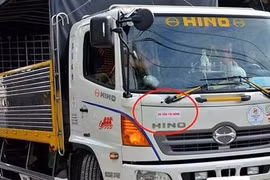 Tìm người liên quan