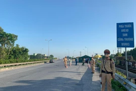 Công an Hà Nội chung sức, quyết tâm cao nhất đánh chặn ‘giặc’ Covid