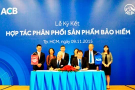 ACB và AIA Việt Nam hợp tác phân phối sản phẩm bảo hiểm nhân thọ 