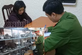  Đột kích kho hàng "khủng" của "bà trùm" phụ tùng ô tô