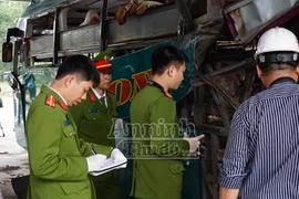 Chưa thể tiết lộ nguyên nhân nổ xe khách ở Bắc Ninh khiến 2 người chết