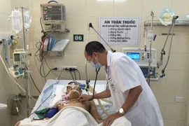 Bệnh viện Bạch Mai cứu sống nam bệnh nhân có nguy cơ tử vong cao trên 90%