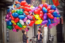 Nhiều người bị bỏng do nổ chùm bóng bay trong tiệc mừng thọ