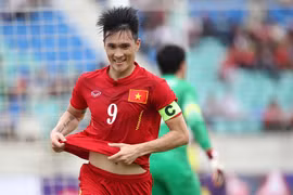 Tỏa sáng ở AFF Cup 2016, Công Vinh có thể vượt... Neymar, Van Persie hay Rooney