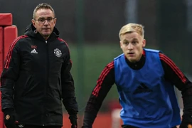 Ralf Rangnick chỉ đạo MU buổi đầu tiên trên sân tập