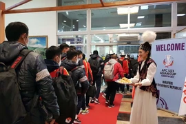 Thầy trò HLV Park Hang-seo nếm trải cái lạnh ở Kyrgyzstan