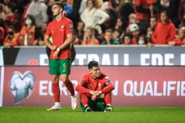 Thua sốc, Bồ Đào Nha của Ronaldo phải tranh vé vớt đi World Cup 2022