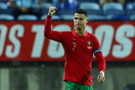 Phá lưới nhà vô địch châu Á, Ronaldo nối dài kỷ lục 'khủng'