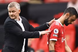 HLV Solskjaer bị fan M.U giục từ chức ngay lập tức