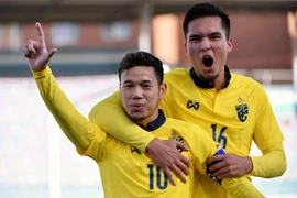 U23 Thái Lan hạ đẹp U23 Lào để nuôi hy vọng đi tiếp