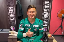 Đặng Văn Lâm sung sướng với thành quả đầu tiên ở Nhật Bản