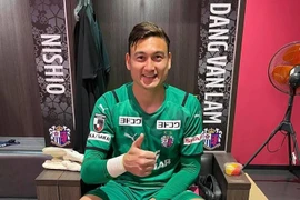 Đặng Văn Lâm sung sướng với thành quả đầu tiên ở Nhật Bản