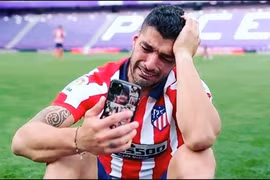 Luis Suarez trách Barca sau khi vô địch cùng Atletico