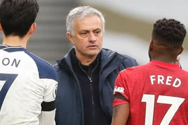 Thua ngược M.U, Mourinho nếm trải mùa giải 'đen tối' nhất sự nghiệp