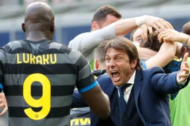 Inter Milan vô địch Serie A sau 11 năm chờ đợi