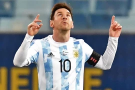 Messi sắp bắt kịp kỷ lục ghi bàn của 'Vua bóng đá' Pele