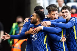 Man City và Liverpool 'ngã ngựa', Chelsea xây chắc ngôi đầu