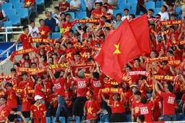 CĐV tiêm 2 mũi vaccine mới được vào sân Mỹ Đình xem ĐT Việt Nam