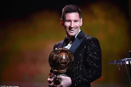 Messi đoạt Quả bóng Vàng 2021 với điểm số bỏ xa Lewandowski