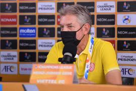 Viettel FC thua đại diện Thái Lan, HLV người Đức nói gì?
