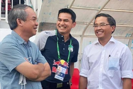 HLV Kiatisak từ chối tuyển Thái Lan, cam kết tương lai ở HAGL