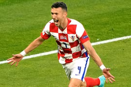 Tây Ban Nha mừng thầm khi Croatia mất trụ cột trước đại chiến